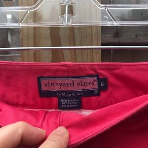 Vineyard Vines Skirts - Vineyard Vines chino mini skirt. Size 6 Vineyard Vines Skirts - Vineyard Vines chino mini skirt. Size 6